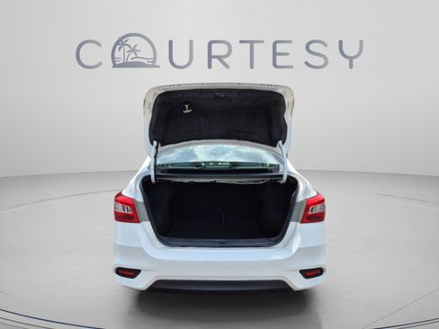 Used 2019 Nissan Sentra SV FWD image 9
