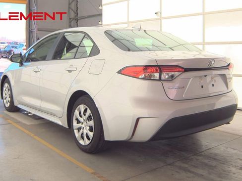 Used 2025 Toyota Corolla LE image 8
