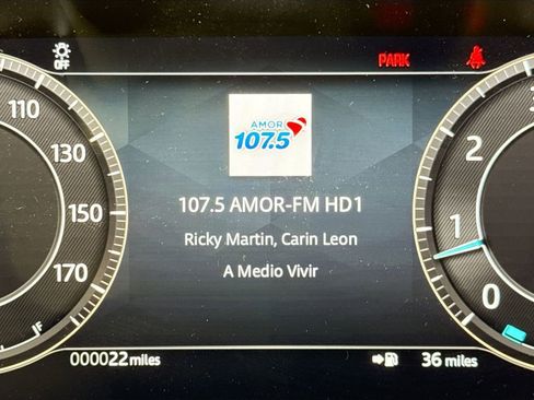 Certified 2025 Jaguar F-PACE R-Dynamic S image 11