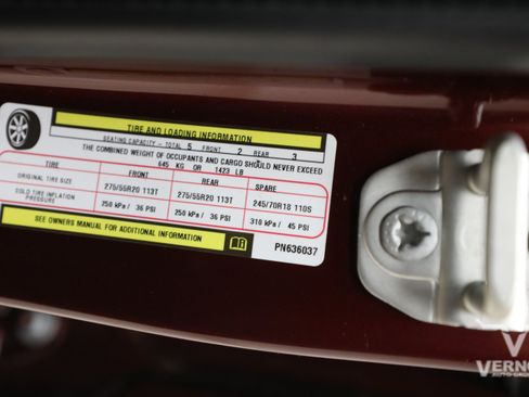 Used 2023 RAM 1500 Big Horn AWD/4WD image 32