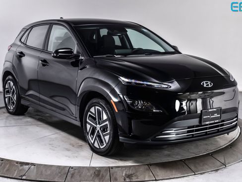 Used 2023 Hyundai Kona SE FWD image 1