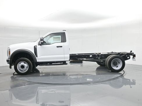 New 2025 Ford F550 XL image 22