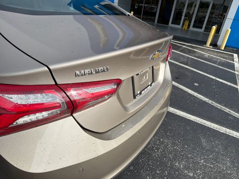 Used 2024 Chevrolet Malibu LT FWD image 11