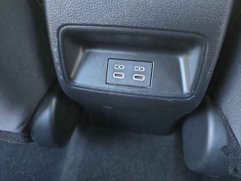 Used 2024 Toyota Corolla LE image 12