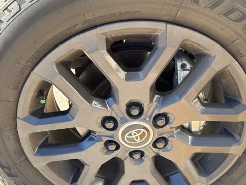 Used 2024 Toyota Tundra Platinum image 21