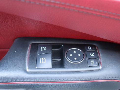 Used 2013 Mercedes-Benz SL 550 image 20