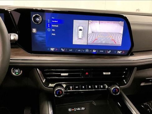 Used 2026 Chevrolet Tahoe Z71 w/ Comfort Package image 31