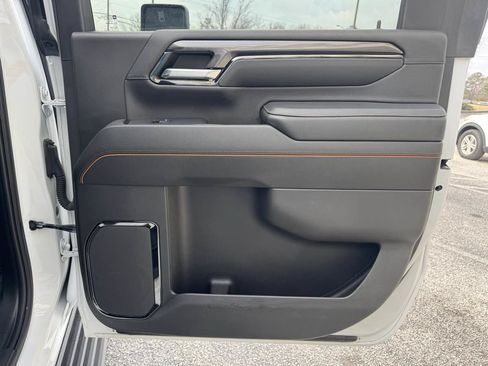 Used 2024 GMC Sierra 2500 AT4 w/ AT4 Premium Plus Package AWD/4WD image 32
