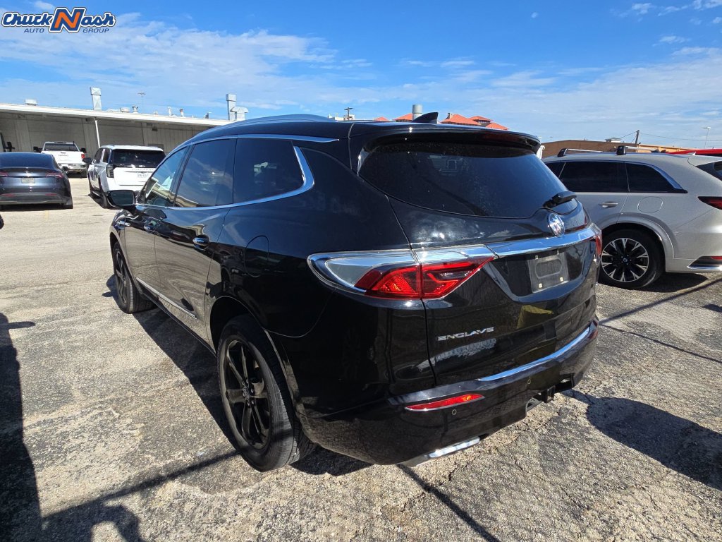 Used 2023 Buick Enclave Essence w/ Experience Buick Package FWD image 4