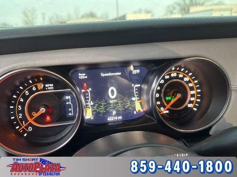 Used 2023 Jeep Gladiator Overland image 11