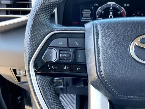 Used 2024 Toyota Tundra Limited image 22