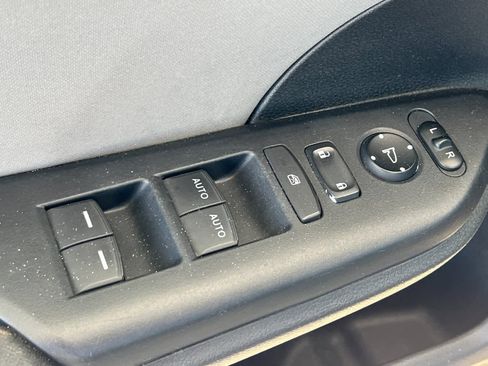 Used 2019 Honda Civic EX image 14