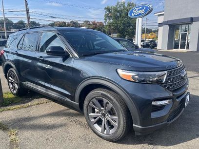 Certified 2023 Ford Explorer XLT w/ Equipment Group 202A
