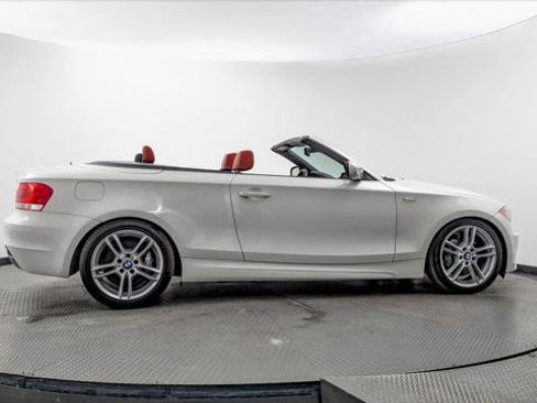 Used 2013 BMW 135i Convertible image 9