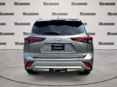 Used 2026 Toyota Highlander Platinum AWD/4WD image 4