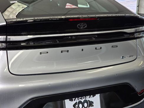 New 2026 Toyota Prius Plug-In Hybrid image 12