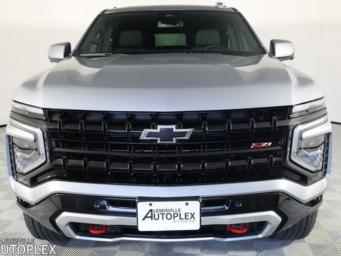 Used 2026 Chevrolet Tahoe Z71 w/ Comfort Package AWD/4WD image 2