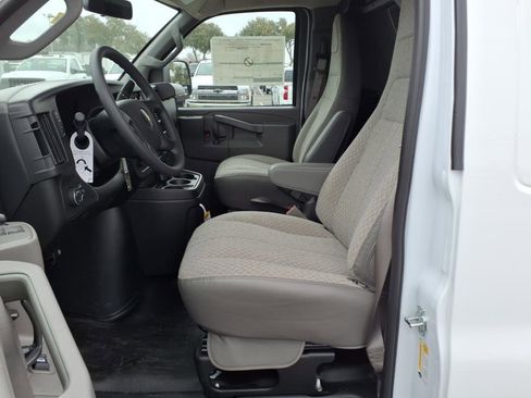 New 2025 Chevrolet Express 2500 w/ Driver Convenience Package image 6