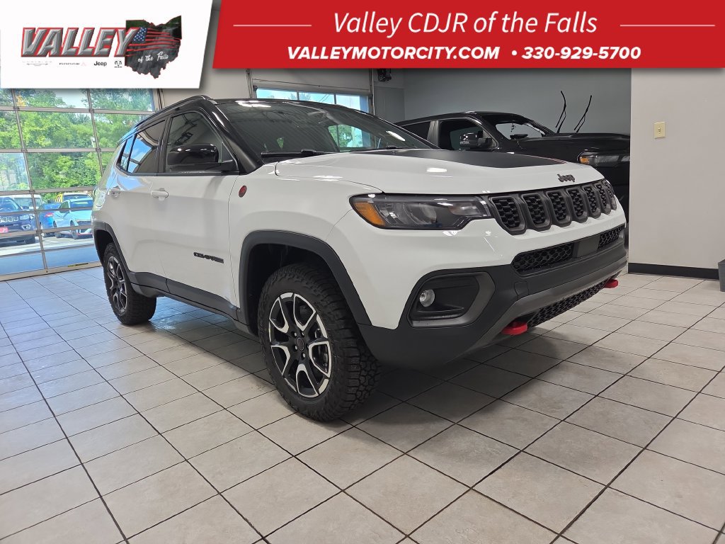 New 2026 Jeep Compass Trailhawk AWD/4WD 360° Tour