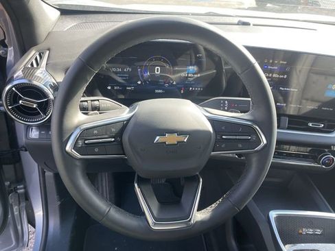 New 2026 Chevrolet Equinox LT w/ Convenience Package II image 14