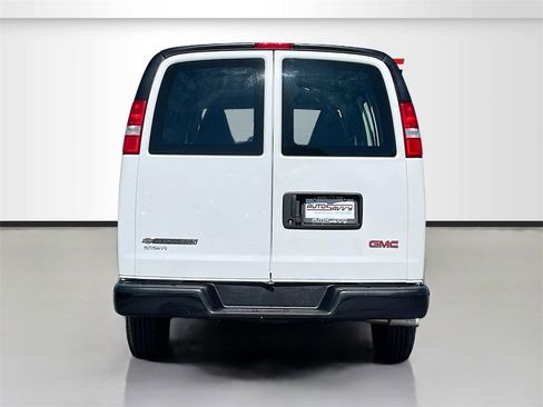Used 2024 Chevrolet Express 2500 w/ Driver Convenience Package image 6