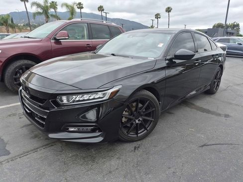 Used 2020 Honda Accord Sport image 2
