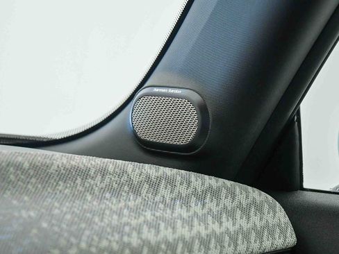 Used 2025 MINI Cooper S image 26