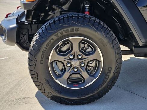 Used 2022 Jeep Gladiator Rubicon image 10
