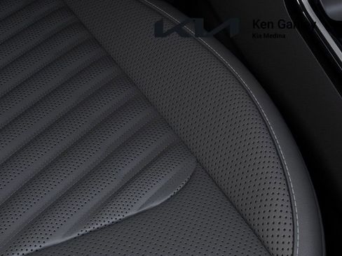 New 2026 Kia Sorento SX Prestige image 24