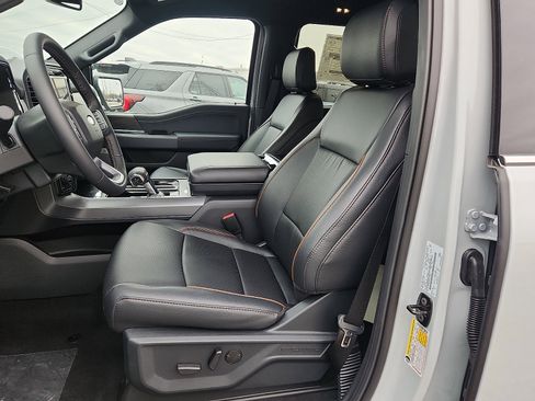 New 2025 Ford F150 Lariat w/ Equipment Group 501A Mid image 9