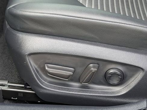 Used 2024 Toyota Camry SE image 24