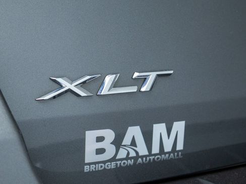 Used 2023 Ford Explorer XLT w/ Equipment Group 202A AWD/4WD image 32