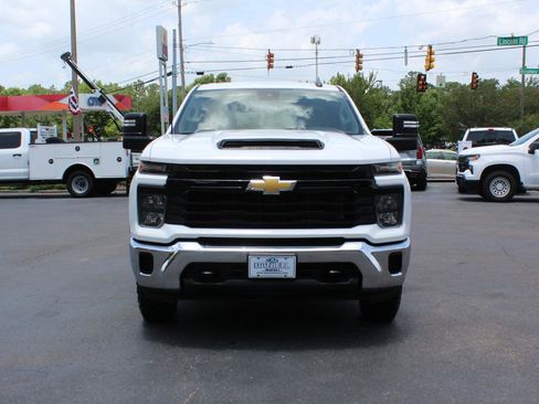 Used 2024 Chevrolet Silverado 2500 W/T w/ WT Convenience Package AWD/4WD image 9