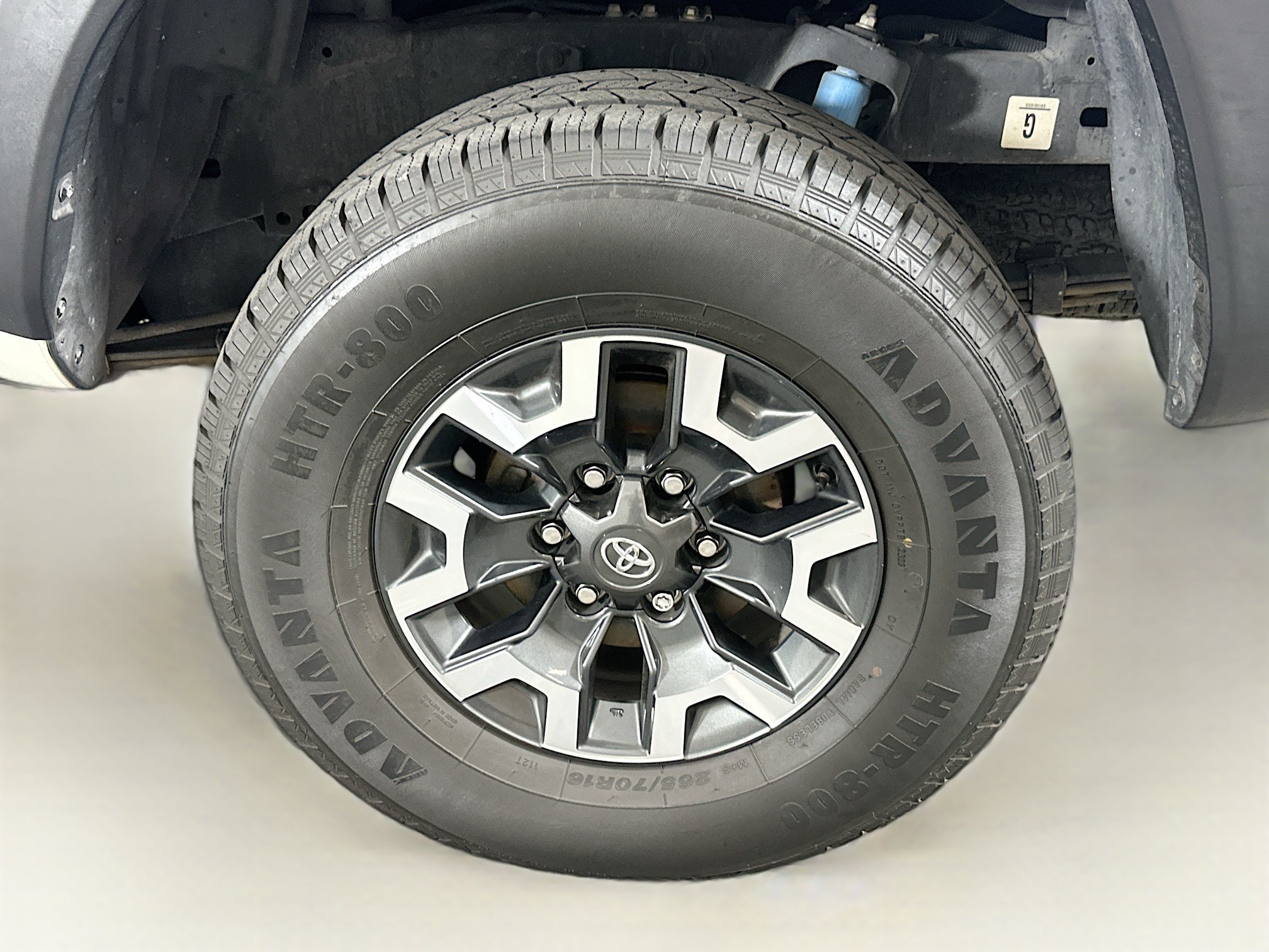 Used 2021 Toyota Tacoma TRD Off-Road w/ Technology Package AWD/4WD image 11