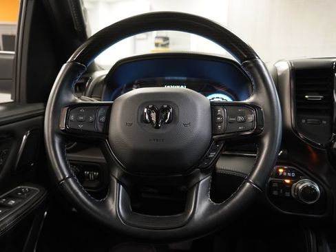 Used 2022 RAM 1500 Limited AWD/4WD image 18