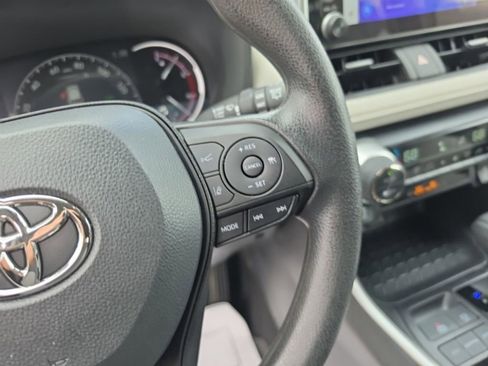 Used 2025 Toyota RAV4 XLE w/ Convenience Package image 22