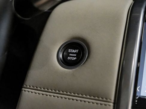 Used 2022 Land Rover Discovery Sport S AWD/4WD image 27