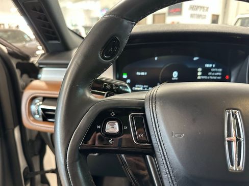 Used 2022 Lincoln Aviator Reserve w/ Class IV Trailer Tow Package image 18