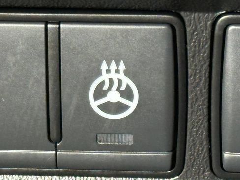 Used 2023 Nissan Armada SL w/ Cargo Package AWD/4WD image 42