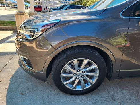 Used 2019 Buick Envision Essence FWD image 8