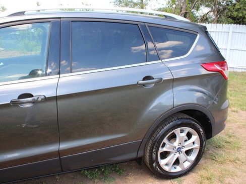 Used 2015 Ford Escape Titanium AWD/4WD image 10
