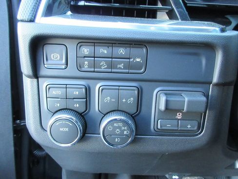 New 2026 Chevrolet Suburban RST w/ Comfort Package AWD/4WD image 26