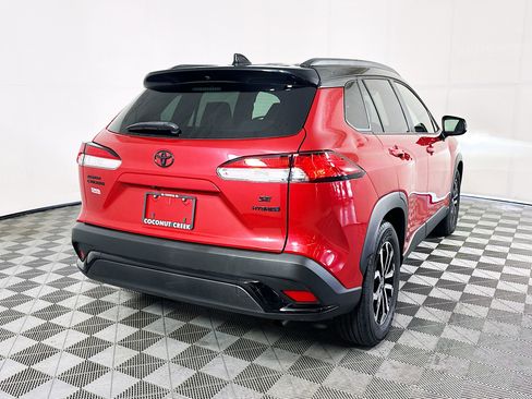 Used 2023 Toyota Corolla Cross AWD Hybrid w/ Moonroof Package image 3