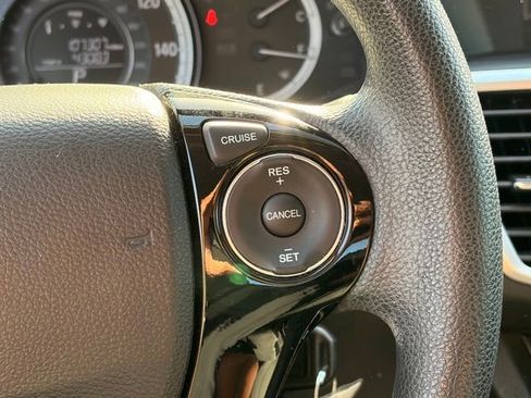 Used 2017 Honda Accord LX image 13
