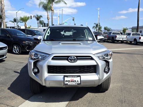 Used 2024 Toyota 4Runner TRD Off-Road Premium image 7