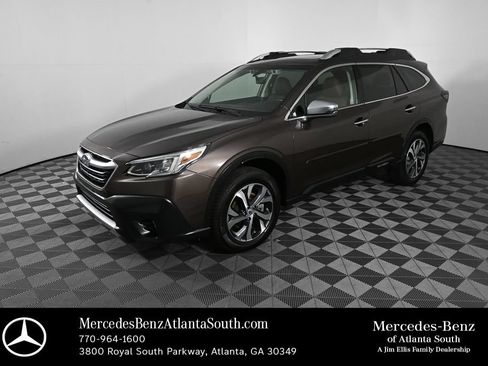 Used 2022 Subaru Outback Touring XT AWD/4WD image 1