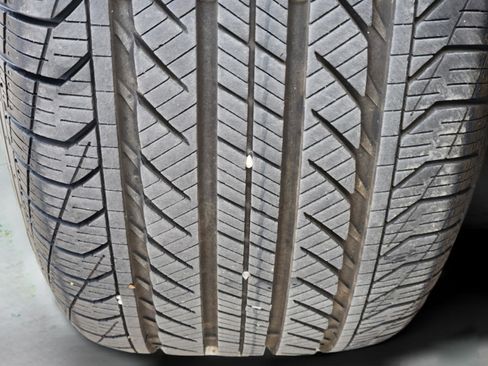 Used 2025 Mercedes-Benz GLB 250 image 30