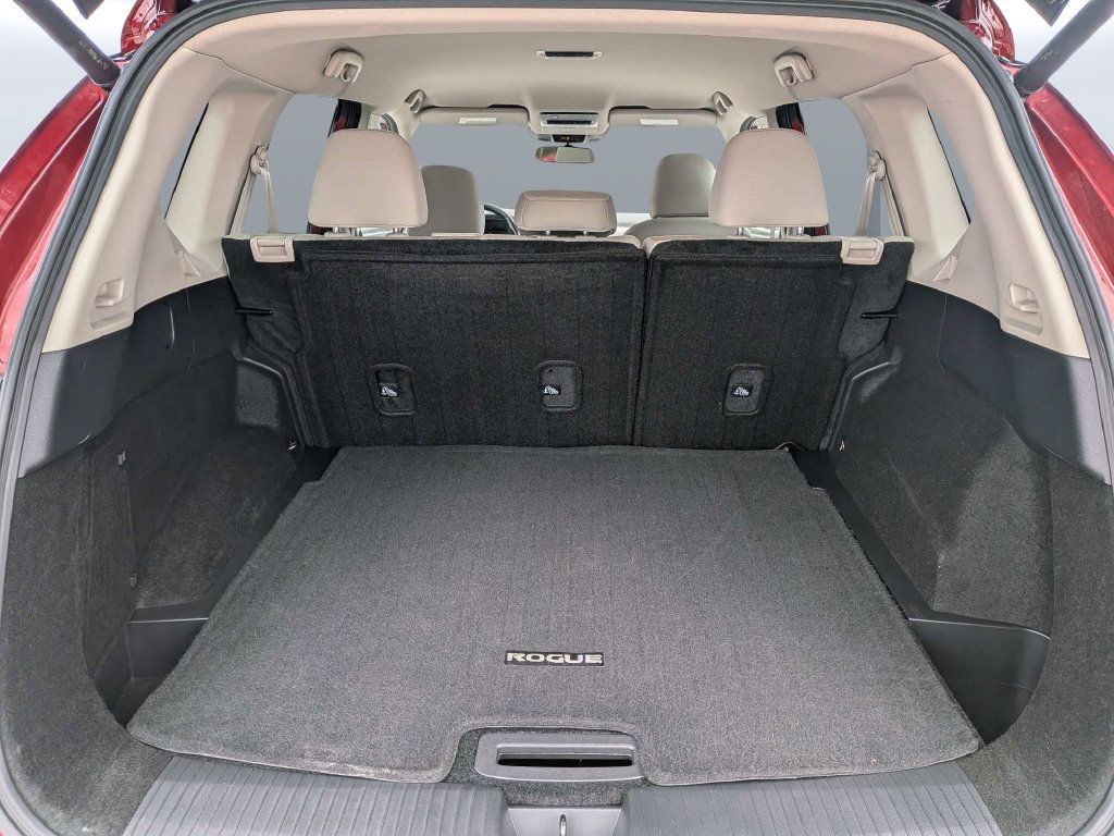Used 2025 Nissan Rogue SV AWD/4WD image 18