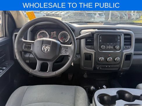 Used 2016 RAM 3500 Tradesman w/ Chrome Appearance Group AWD/4WD image 10