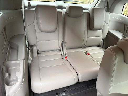 Used 2014 Honda Odyssey EX-L image 18